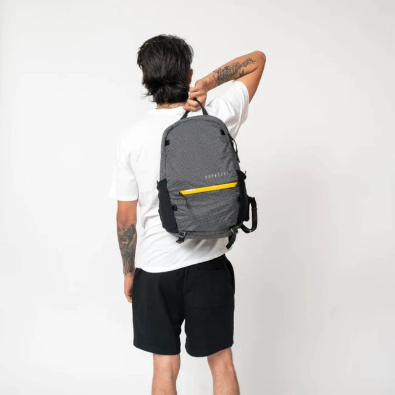 Boundary Supply Rennen Ripstop Daypack 防撕裂背囊｜內部 3L 水袋套、內部拉鍊網袋及鑰匙圈配件環
