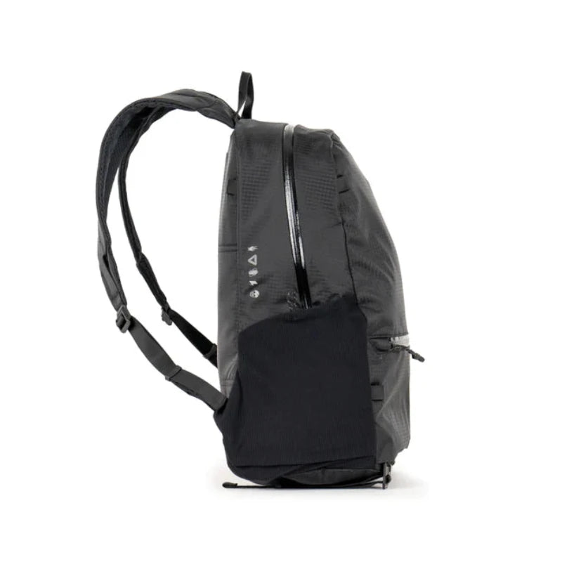 Boundary Supply Rennen Ripstop Daypack 防撕裂背囊｜內部 3L 水袋套、內部拉鍊網袋及鑰匙圈配件環
