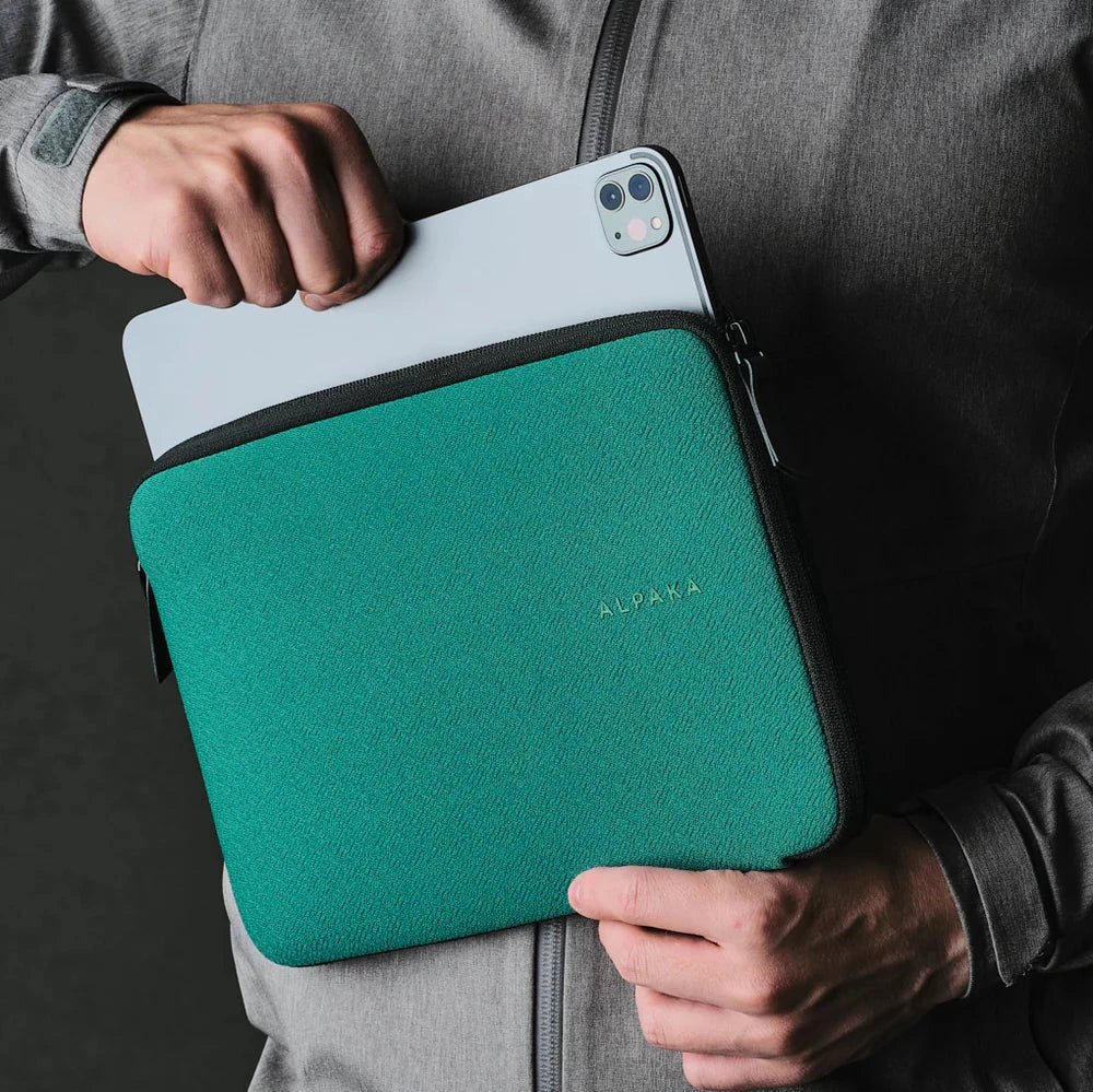 ALPAKA Slim Laptop Sleeve 電腦袋｜纖薄、輕便且耐用