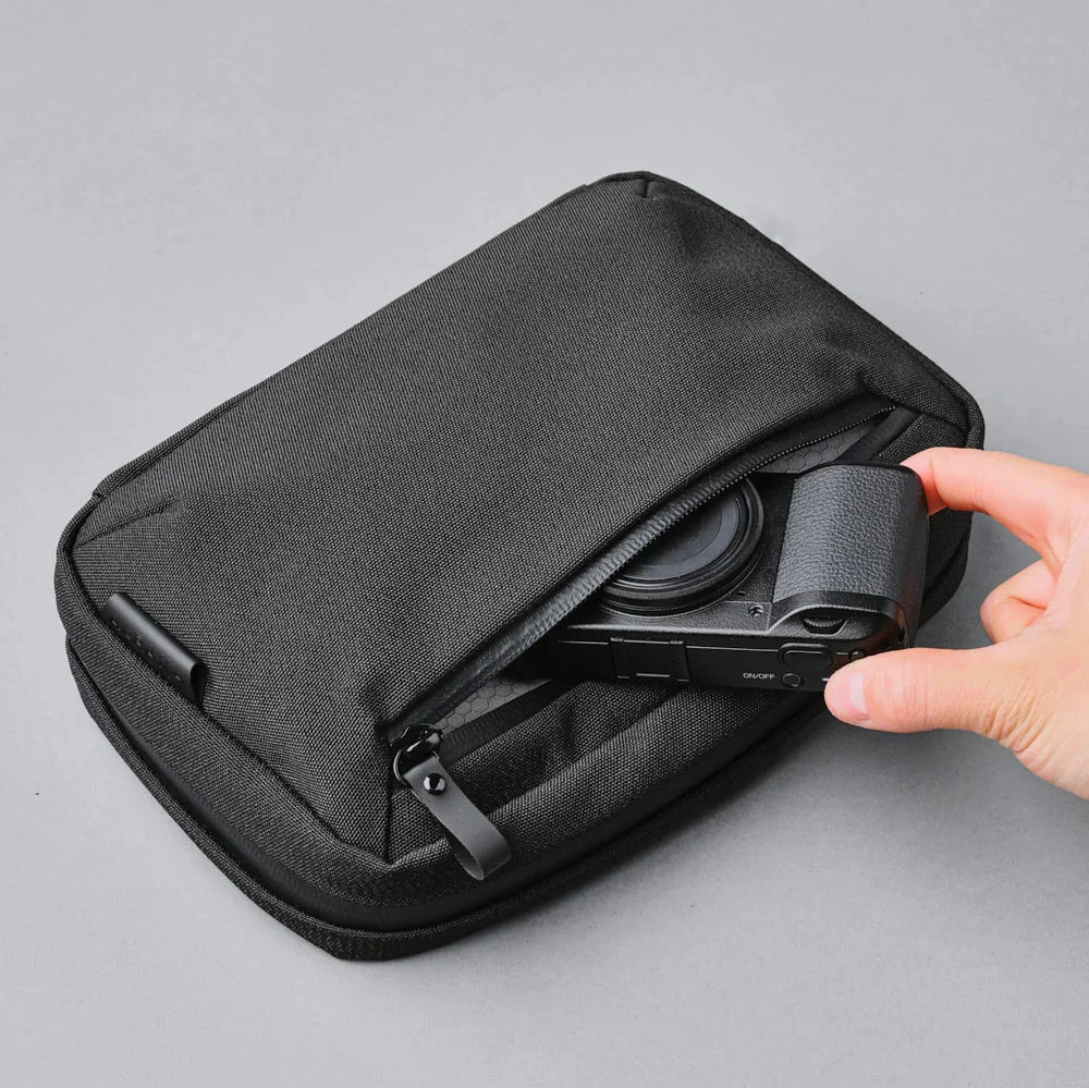 ALPAKA Elements Tech Case V2 收納包｜可快速轉換為 斜背包，適用於通勤與旅行