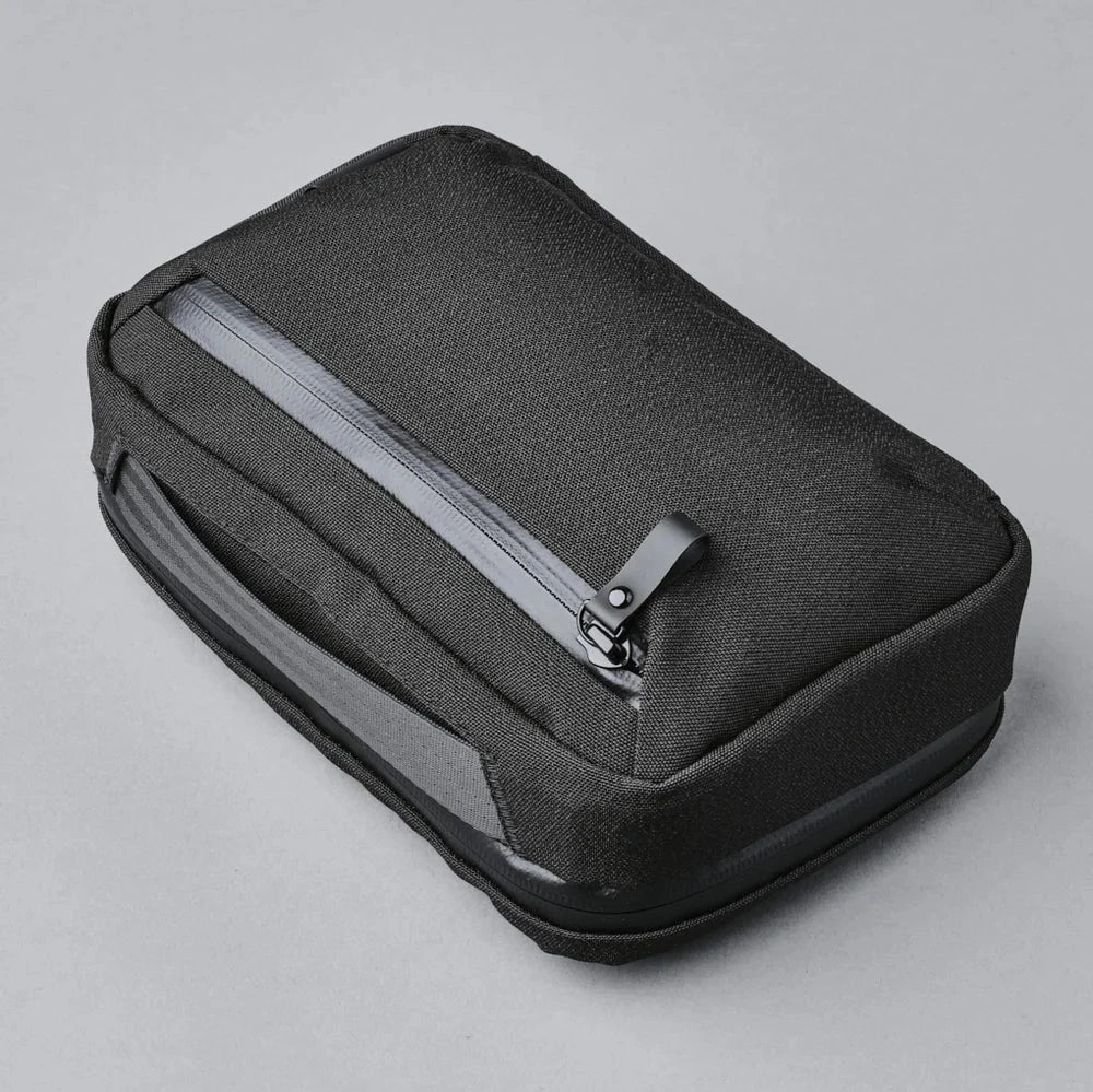 ALPAKA Elements Tech Case Max 收納包｜加大版具備 2.8L 容量