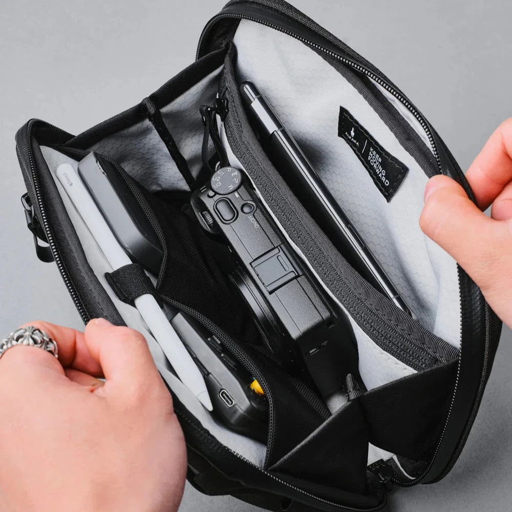 ALPAKA Elements Tech Case Mini 迷你收納包｜日常通勤與數碼裝備收納設計