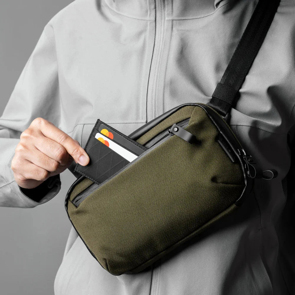 ALPAKA Elements Tech Case Mini 迷你收納包｜採用 600D 再生防撕裂尼龍布料，結合 防水 YKK 拉鍊