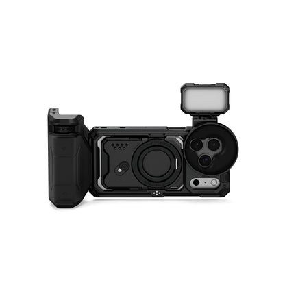 TILTA KHRONOS Street Snap Kit 展示完整套裝，包括保護殼、手柄、LED 燈與濾鏡。