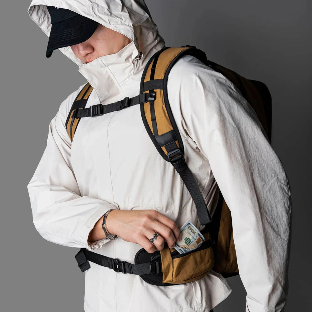 ALPAKA Elements Travel Backpack Mojave Edition - 35L 大容量設計，旅行必備