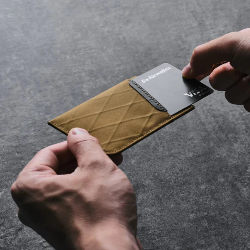 ALPAKA Up Cardholder V2｜X-Pac材質，輕便與實用卡包 