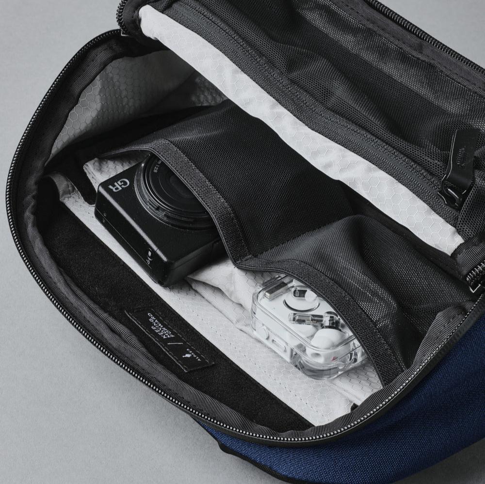 ALPAKA Vertex Pouch 側肩收納包｜容量 3.5L