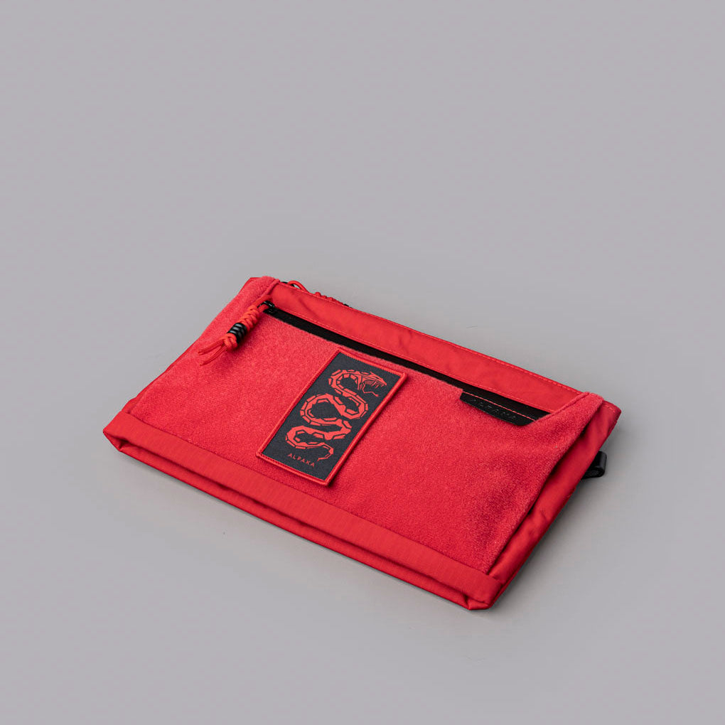 ALPAKA Zip Pouch Max V2｜採用 Axoflux 210D 防撕裂尼龍與防水拉鍊