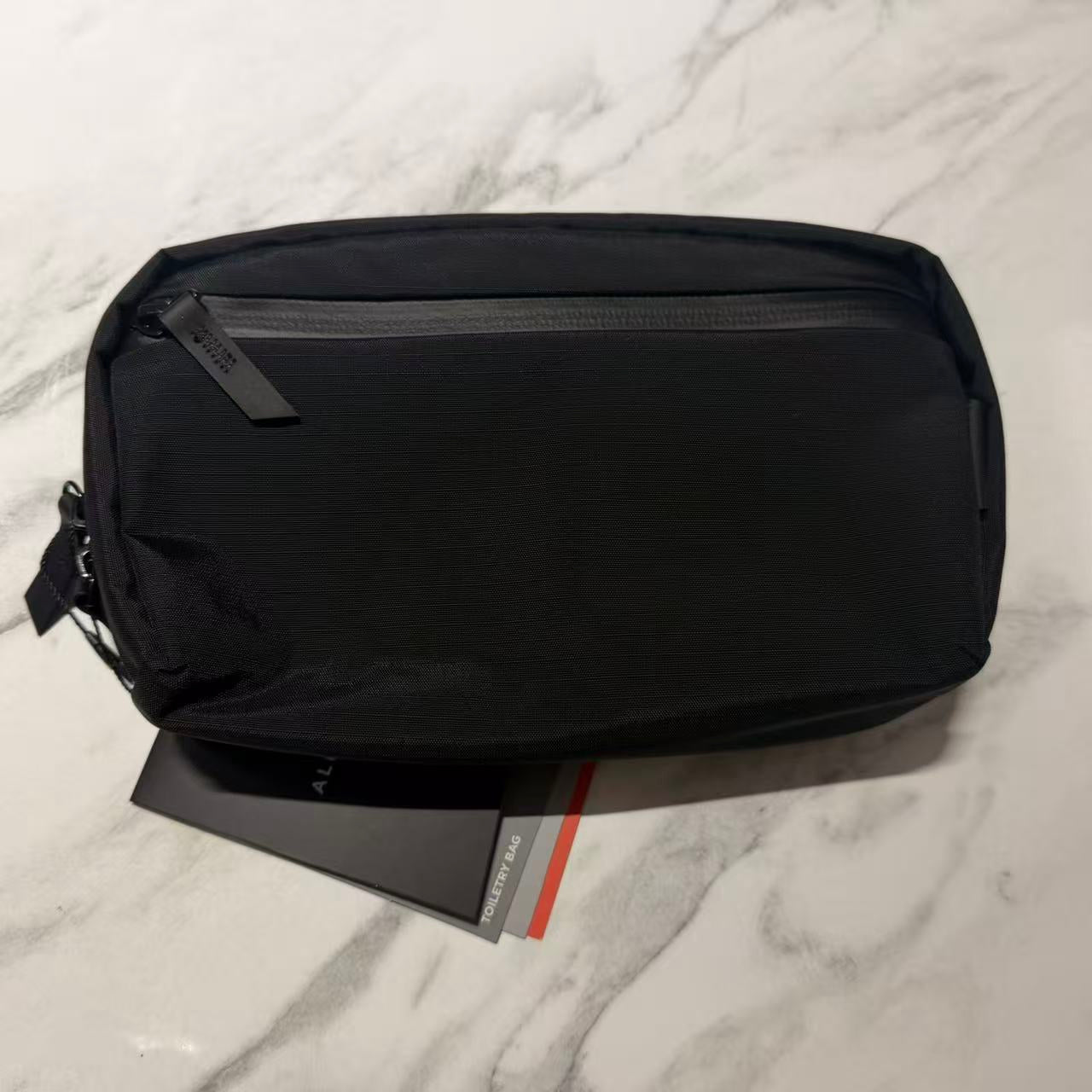 ALPAKA Toiletry Bag V2 洗漱化妝包 #1789 ( 陳列品/瑕疵品特價出售 )