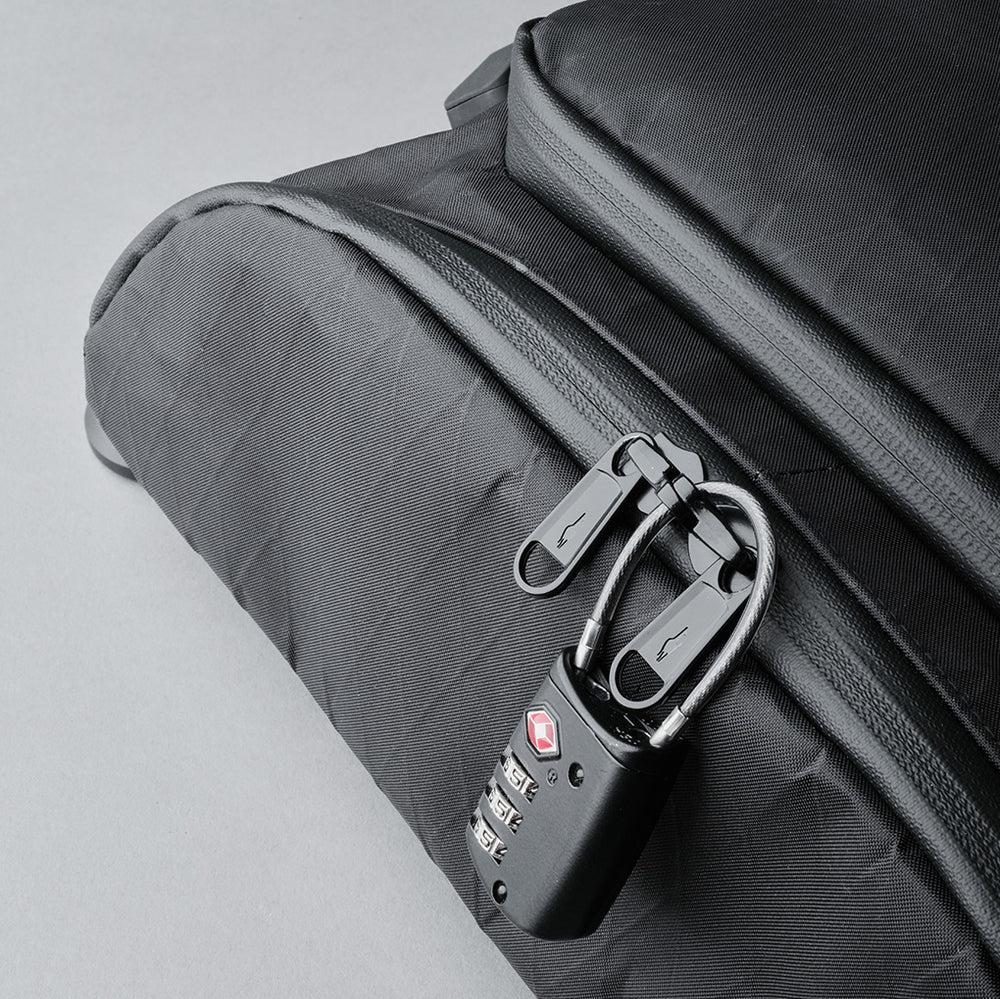 ALPAKA Bravo Sling Max V2 - USB 充電埠與 RFID 屏蔽設計，安全又實用