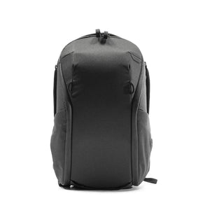 PEAK DESIGN Everyday Backpack Zip V2｜兩種容量選擇，專為都市日常使用與攝影需求打造