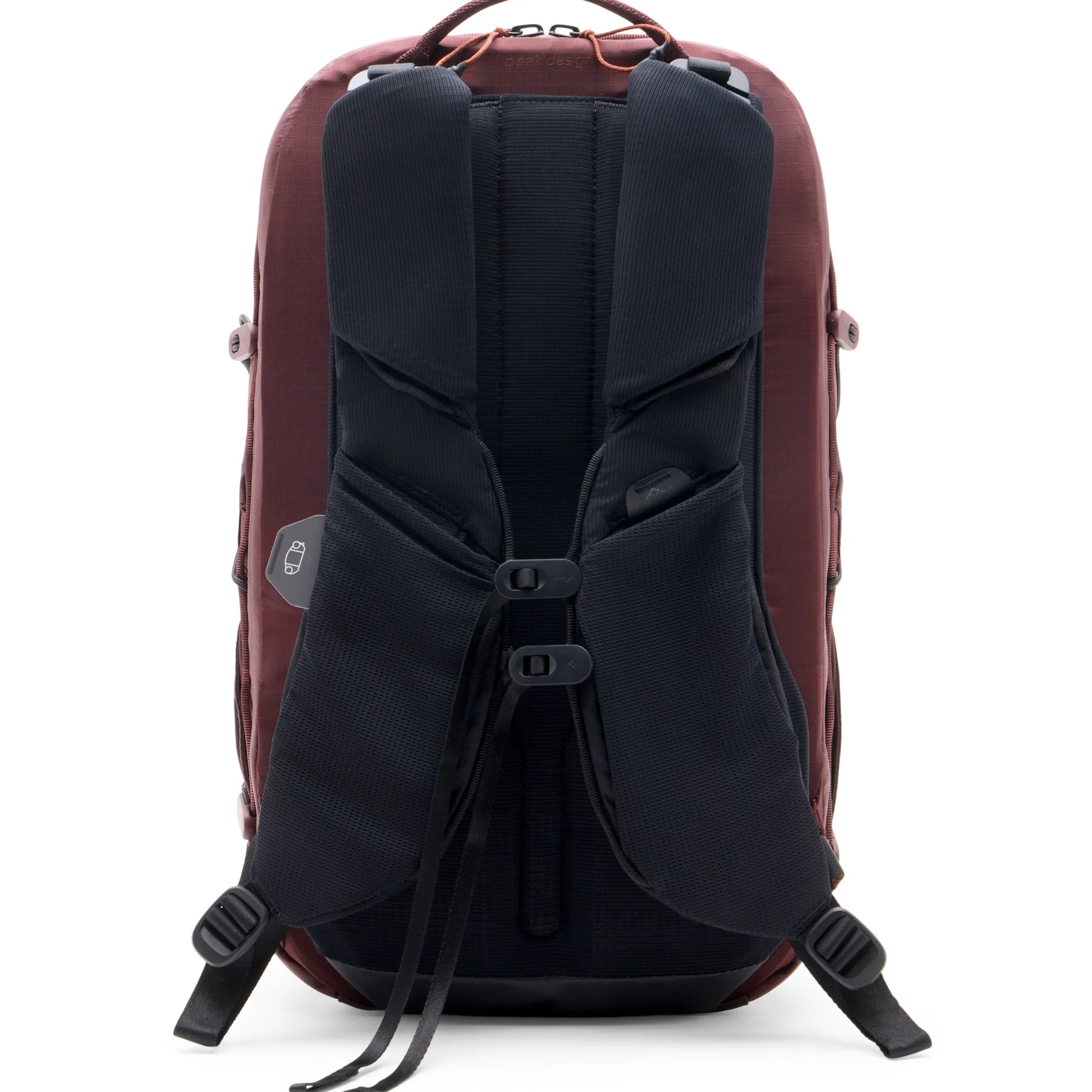PEAK DESIGN Outdoor Backpack 18L｜耐用環保的材質結合極簡美學設計