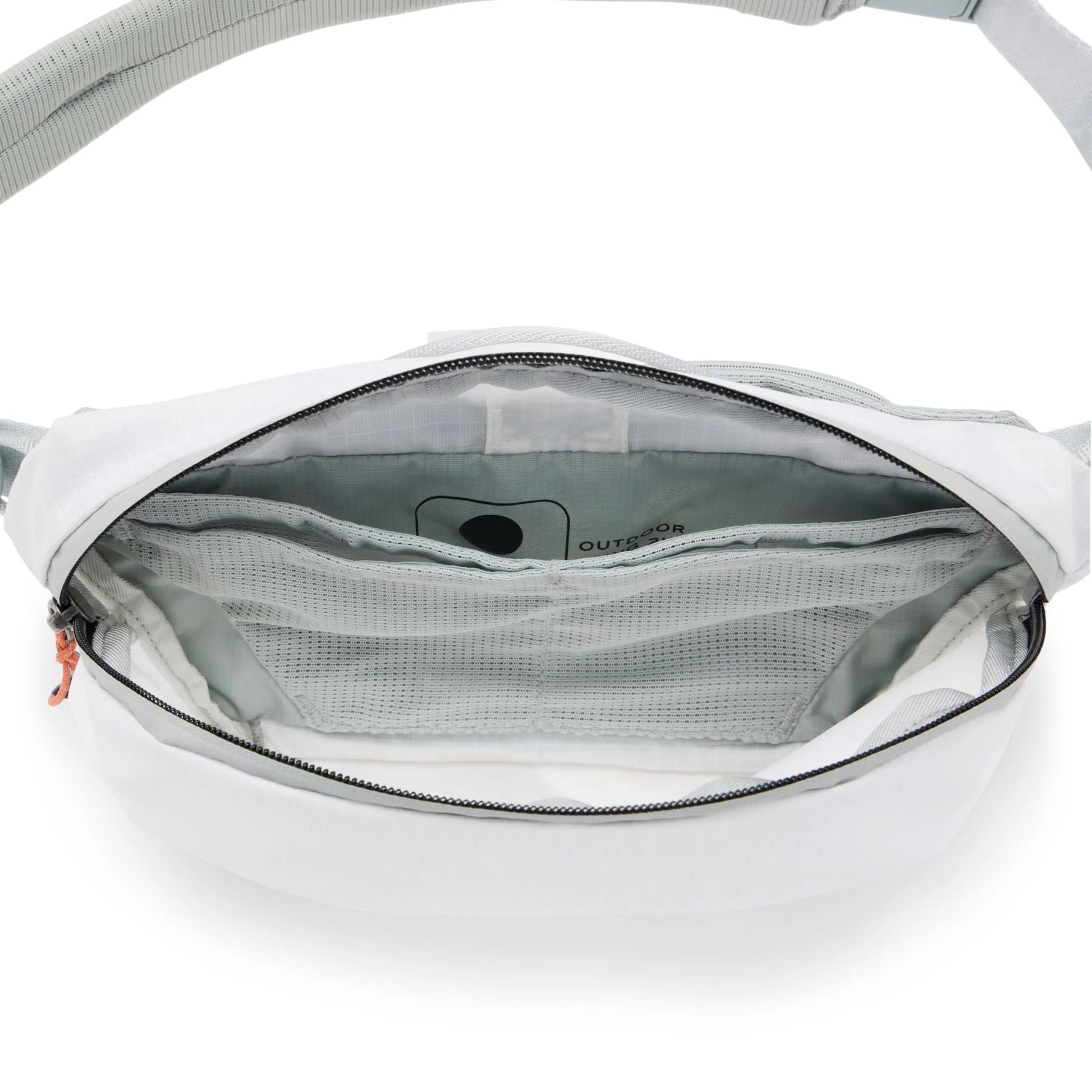 PEAK DESIGN Outdoor Sling｜採用 100% 再生 Terra Shell™ 210D 防撕裂尼龍材質