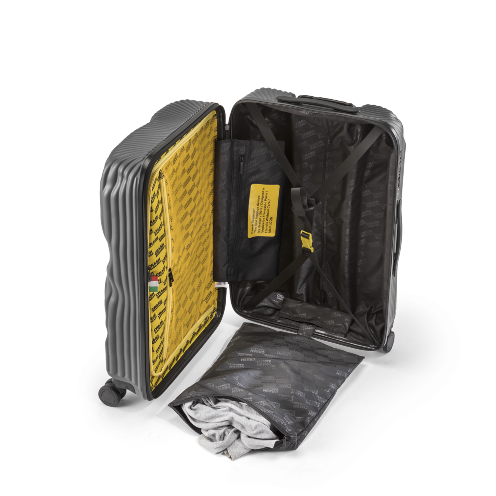 CRASH BAGGAGE Stripe Medium 行李箱｜TSA 鎖扣與 360° 靈活滑輪，提供安全與流暢的旅行體驗