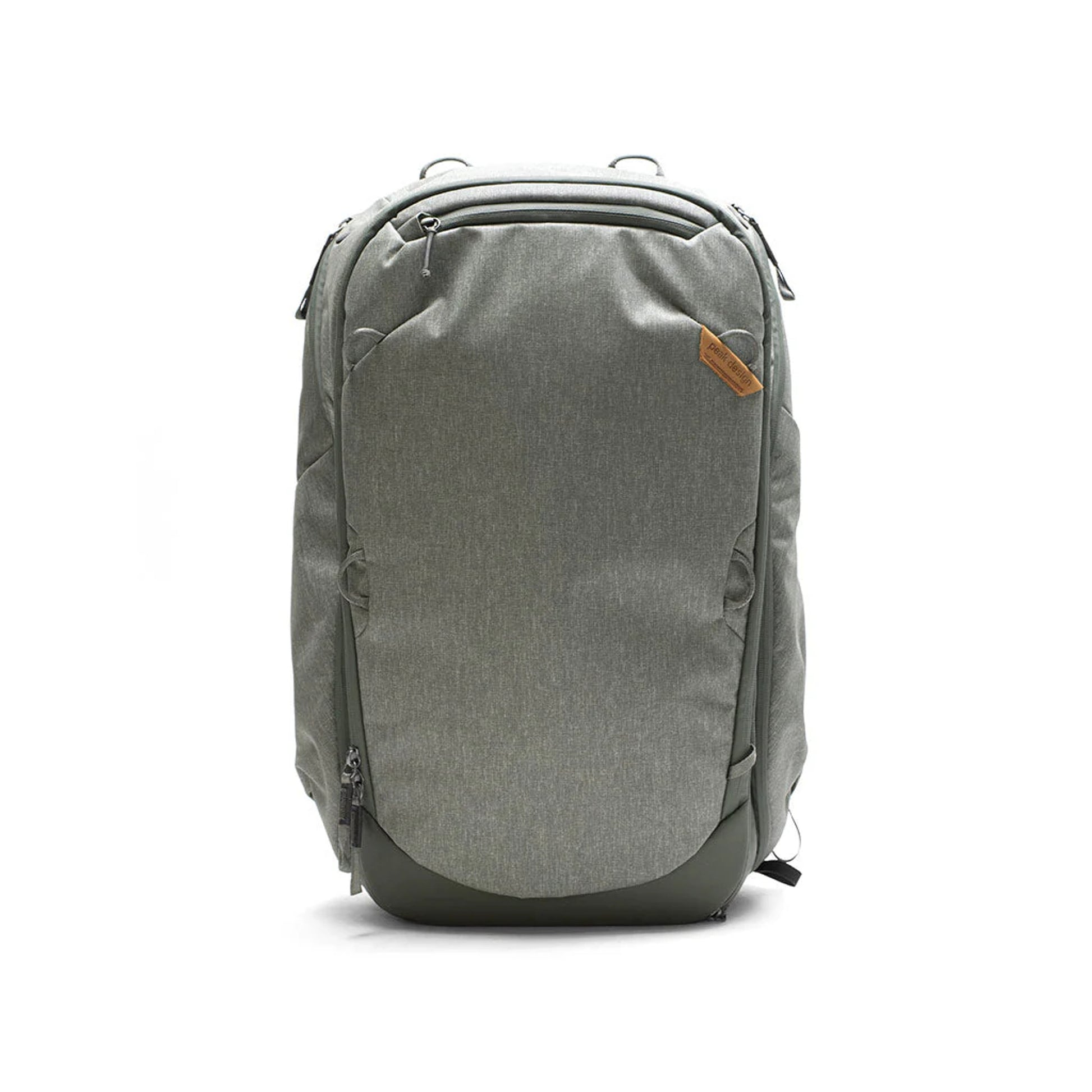 PEAK DESIGN Travel Backpack｜具備人體工學肩帶與透氣背墊，提供舒適與穩定性