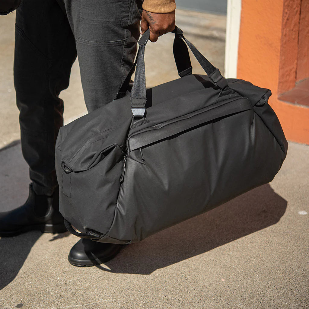 PEAK DESIGN Travel Duffel｜防盜拉鍊設計與隱藏式行李牌