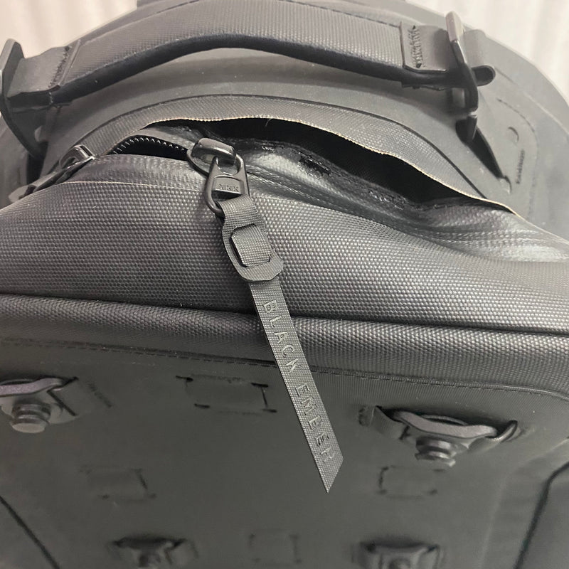 Black Ember Citadel 模組化機能背包 25L