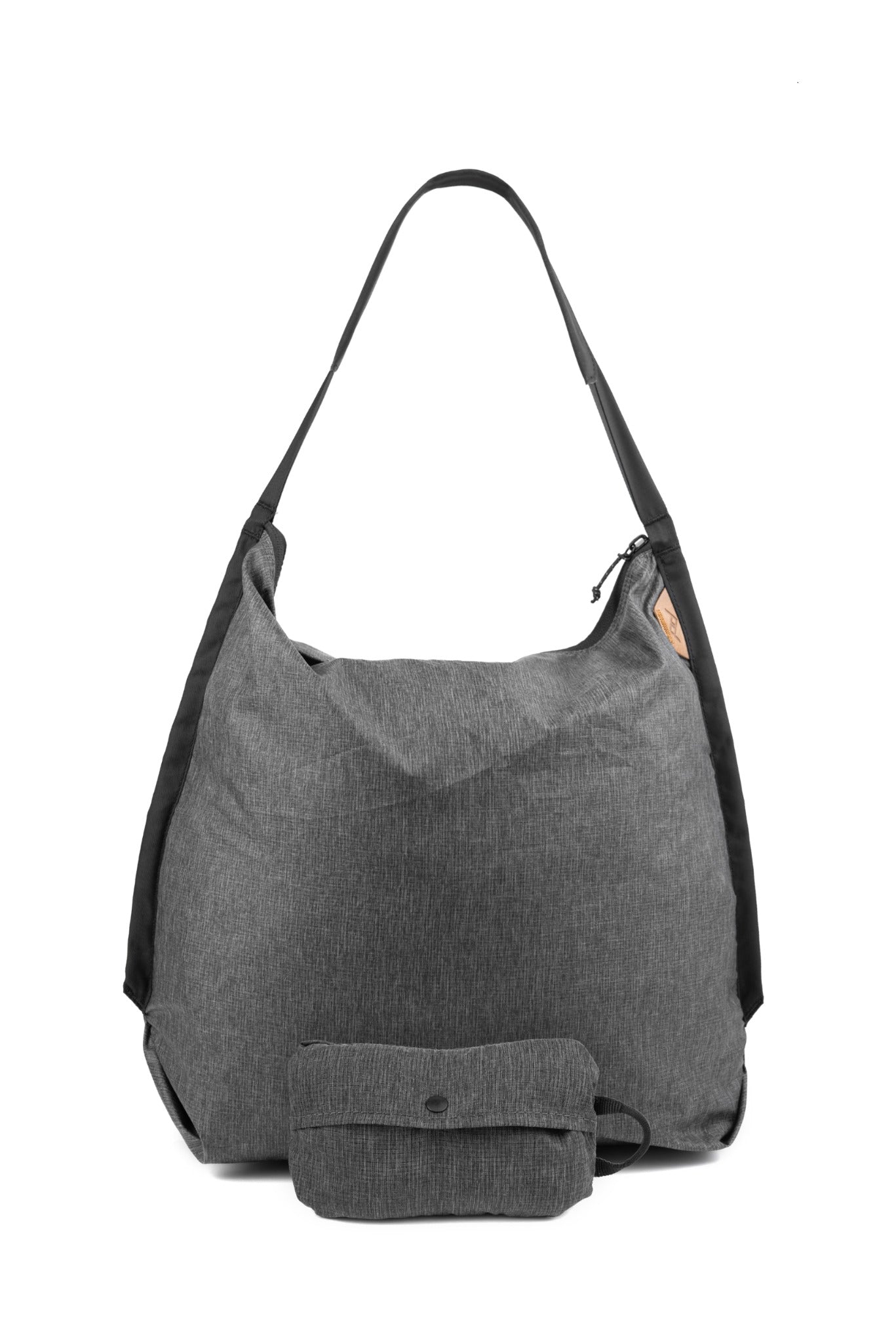 PEAK DESIGN Packable Tote｜採用 100% 再生防撕裂 70D 尼龍，有防水塗層