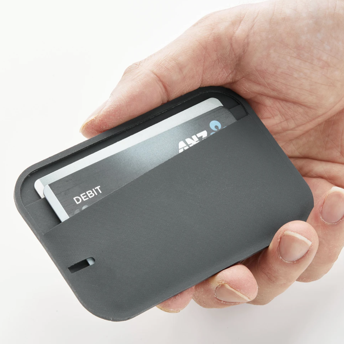 ALPAKA Hub Cardholder｜日常通勤設計，方便整理和快速取用
