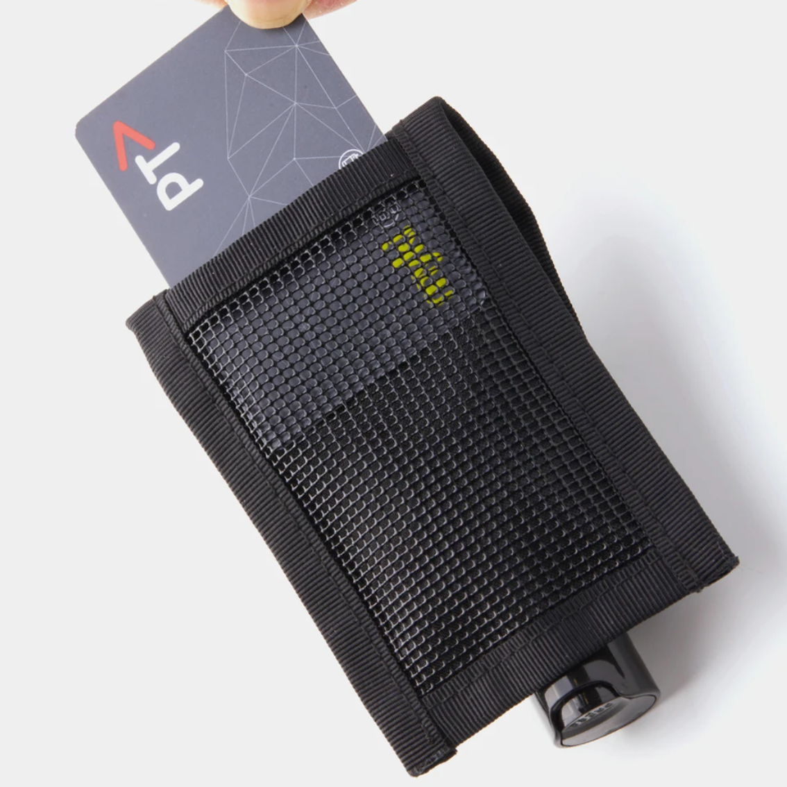 ALPAKA Hub Sanitizer Holder｜隨時攜帶消毒液，適合日常通勤、旅行及戶外活動