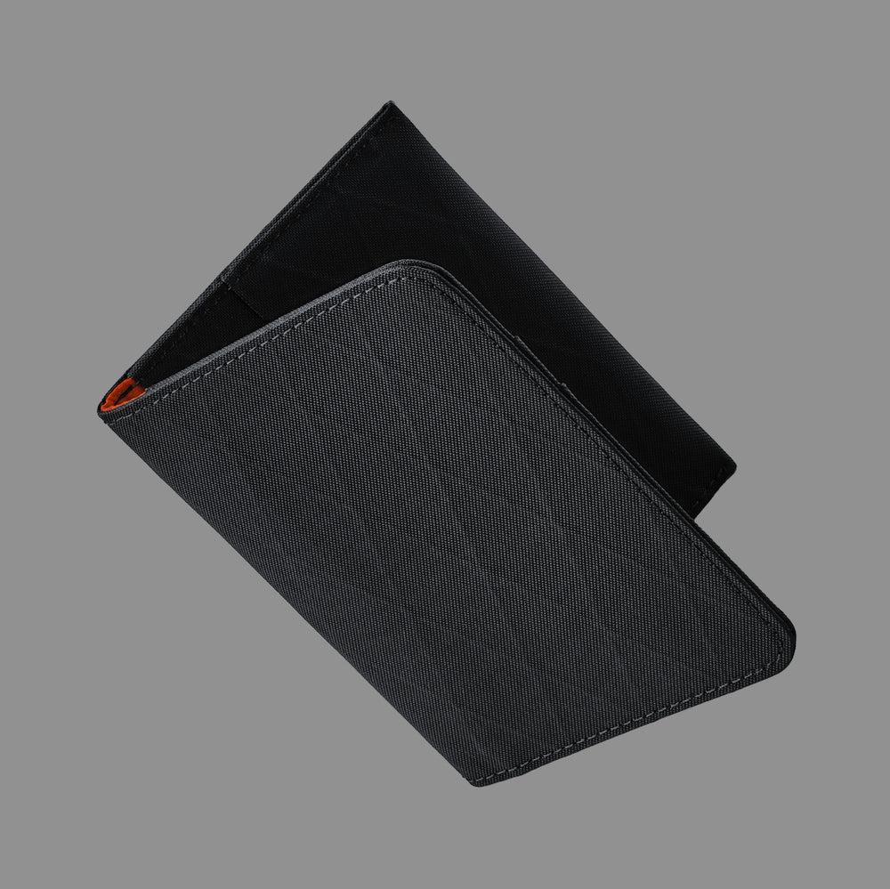 ALPAKA Ark Bifold Wallet｜可容納 12-14 張卡片，並具備 RFID 防護功能