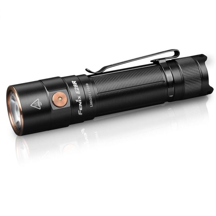 FENIX 1500流明充電式手電筒 E28R