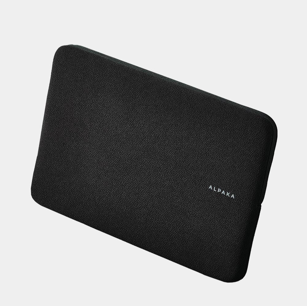 ALPAKA Slim Laptop Sleeve 電腦袋｜防潑水再生聚酯纖維及柔軟微絨內襯